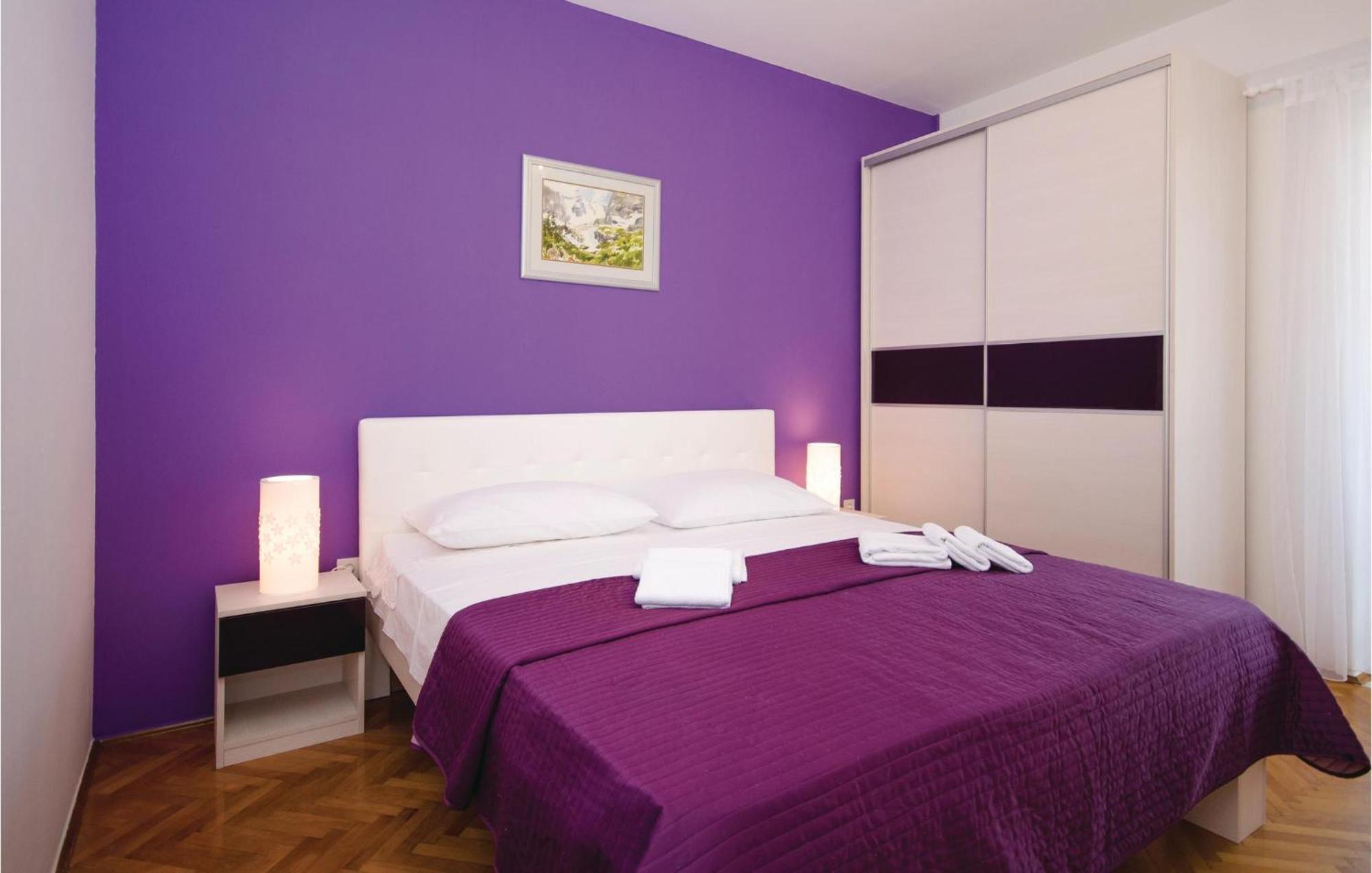 Amazing Apartment In Kastel Stafilic With Jacuzzi Kaštela Buitenkant foto